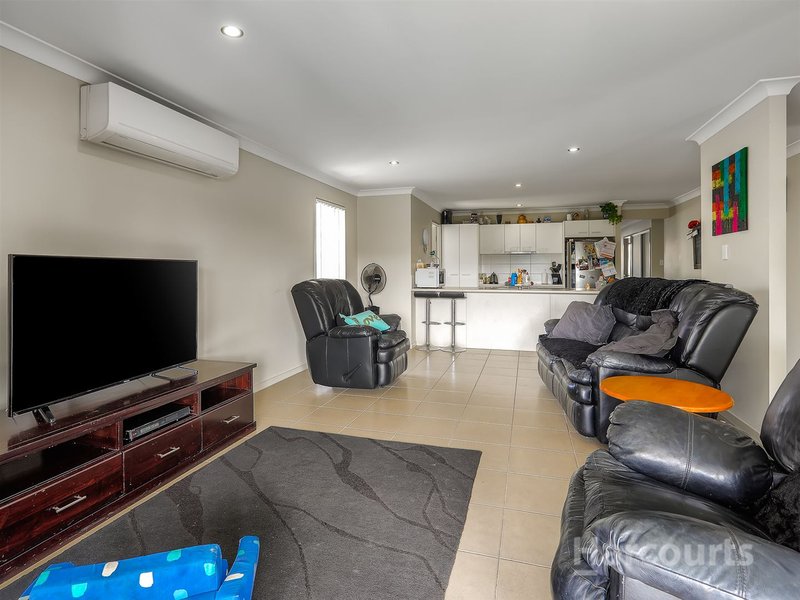 Photo - 24 Highside Court, Morayfield QLD 4506 - Image 4