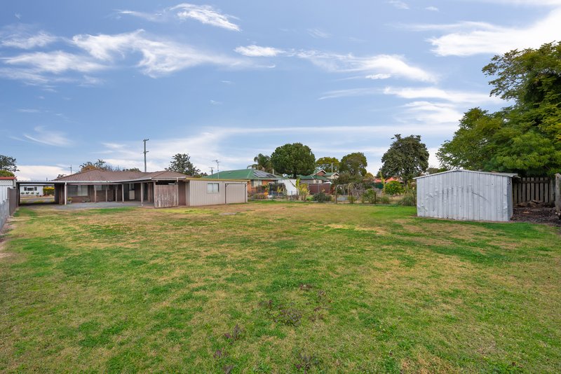 Photo - 24 Hill Street, Pittsworth QLD 4356 - Image 3