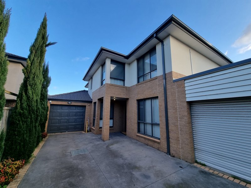 2/4 Hilltop Avenue, Clayton VIC 3168