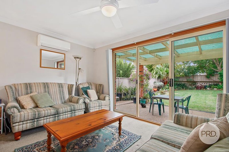 Photo - 2/4 Hodge Street, Hurstville NSW 2220 - Image 6