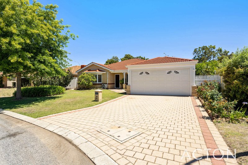 24 Hollyoak Place, Thornlie WA 6108