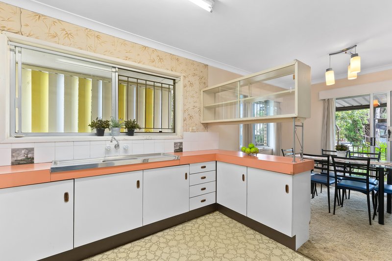 Photo - 24 Hornby Street, Everton Park QLD 4053 - Image 2