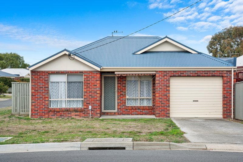 Photo - 24 Howard Street, Sebastopol VIC 3356 - Image 1