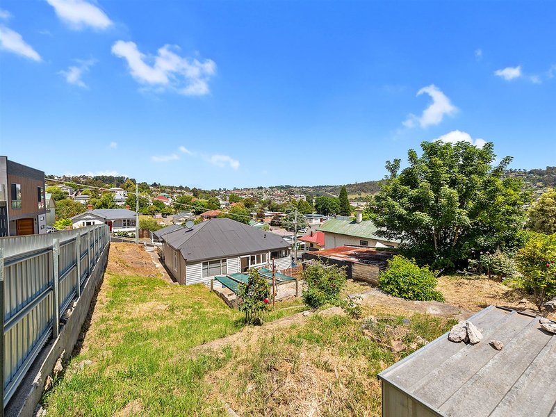 Photo - 24 Howick Street, South Launceston TAS 7249 - Image 10