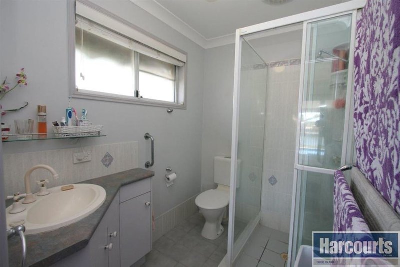 Photo - 24 Hoya Crescent, Bongaree QLD 4507 - Image 14