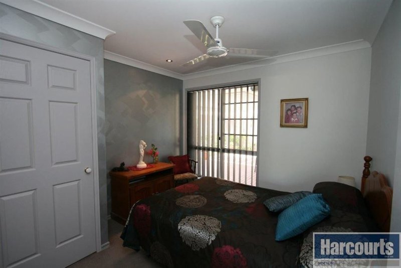 Photo - 24 Hoya Crescent, Bongaree QLD 4507 - Image 18