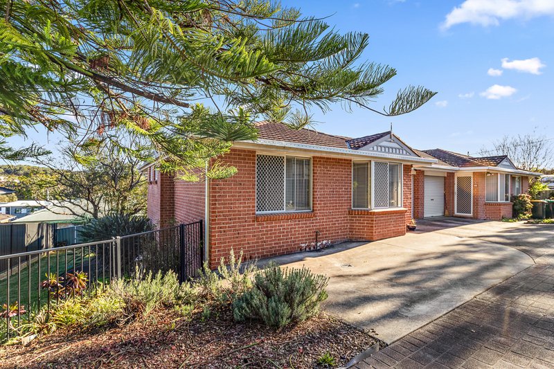 Photo - 2/4 Ibis Close, Mount Hutton NSW 2290 - Image 2