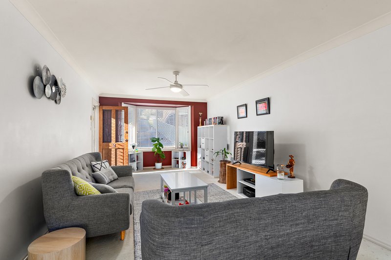 Photo - 2/4 Ibis Close, Mount Hutton NSW 2290 - Image 4
