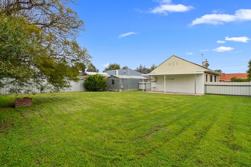 Photo - 24 Iluka Street, Glenelg North SA 5045 - Image 10