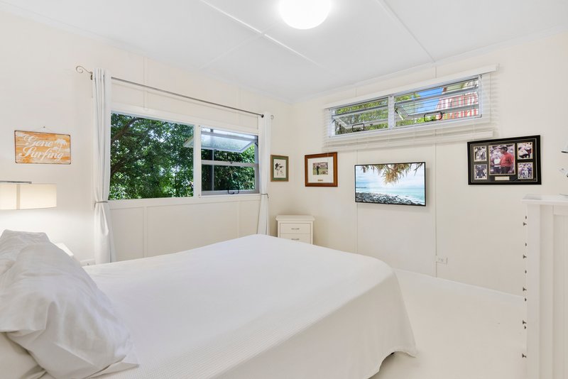 Photo - 24 Inala Avenue, Tugun QLD 4224 - Image 11