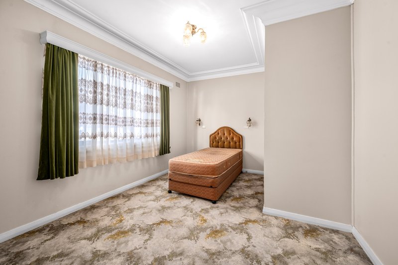 Photo - 24 Inglis Street, Kotara South NSW 2289 - Image 12
