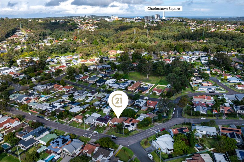 Photo - 24 Inglis Street, Kotara South NSW 2289 - Image 21