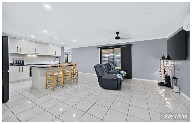 Photo - 24 Ingram Drive, Gracemere QLD 4702 - Image 7