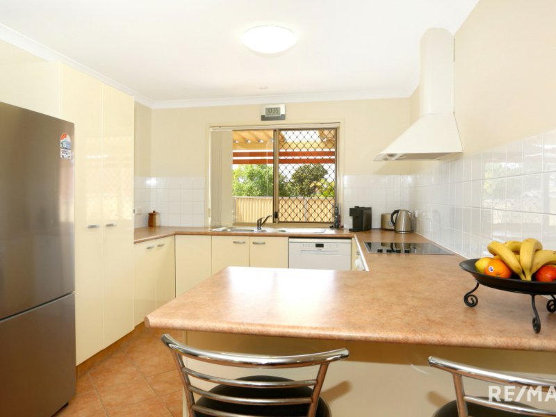 Photo - 24 Inwood Circuit, Merrimac QLD 4226 - Image 7