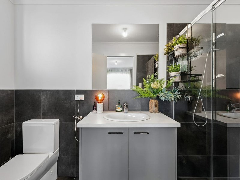 Photo - 24 Islay Place, Blakeview SA 5114 - Image 8