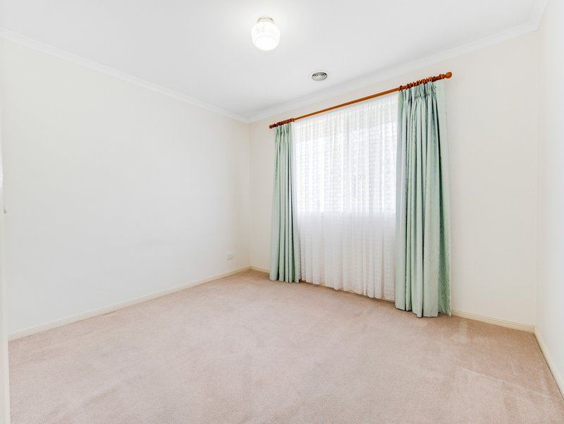 Photo - 24 Jagger Circuit, Cranbourne East VIC 3977 - Image 18