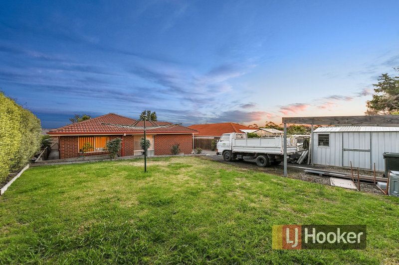 Photo - 24 Jarrah Court, Pakenham VIC 3810 - Image 15