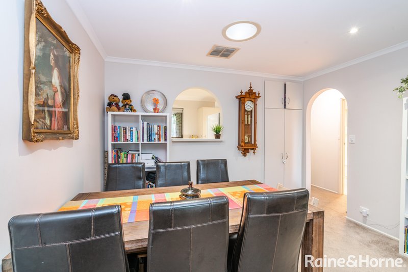 Photo - 2/4 Jeanette Crescent, Aberfoyle Park SA 5159 - Image 3