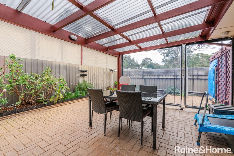 Photo - 2/4 Jeanette Crescent, Aberfoyle Park SA 5159 - Image 8