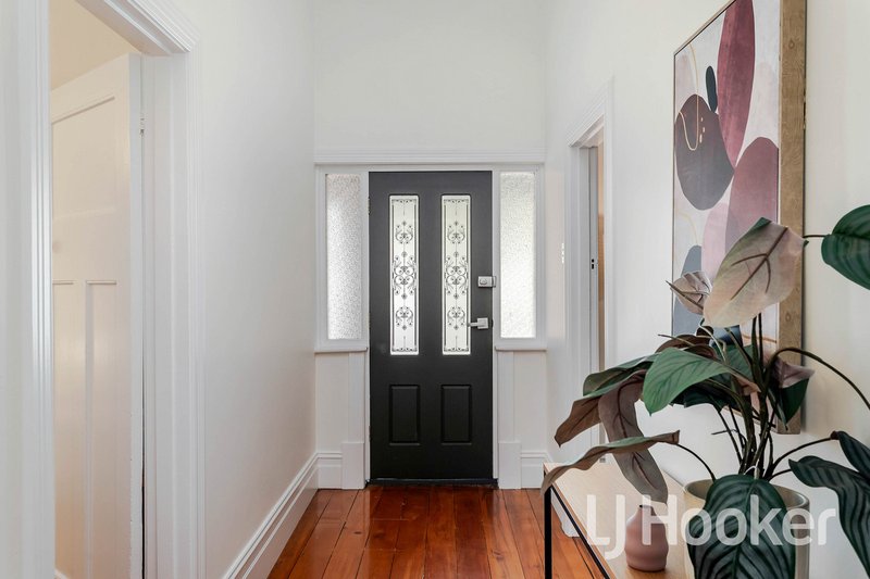 Photo - 24 Jervois Avenue, West Hindmarsh SA 5007 - Image 5