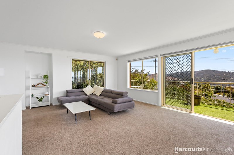 Photo - 24 Jindabyne Road, Kingston Beach TAS 7050 - Image 7