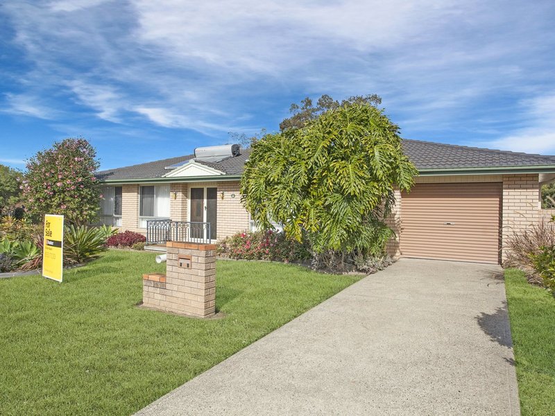 24 Joel Drive, Old Bar NSW 2430