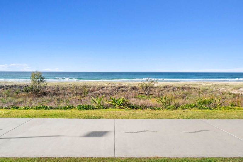 Photo - 2/4 Johnston Street, Bilinga QLD 4225 - Image 9