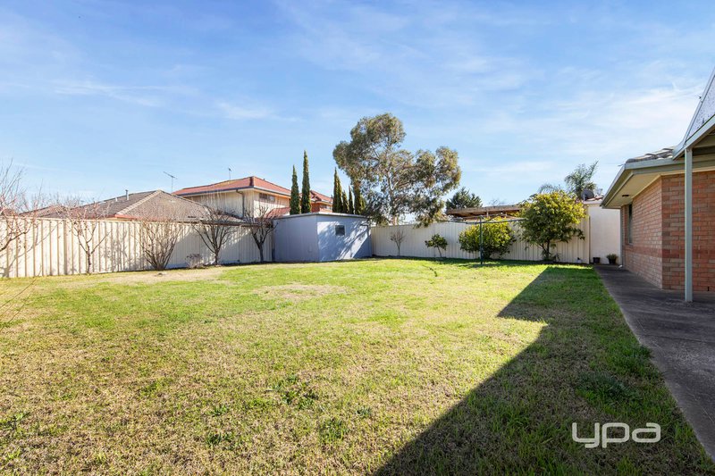 Photo - 24 Joseph Drive, Hillside VIC 3037 - Image 11