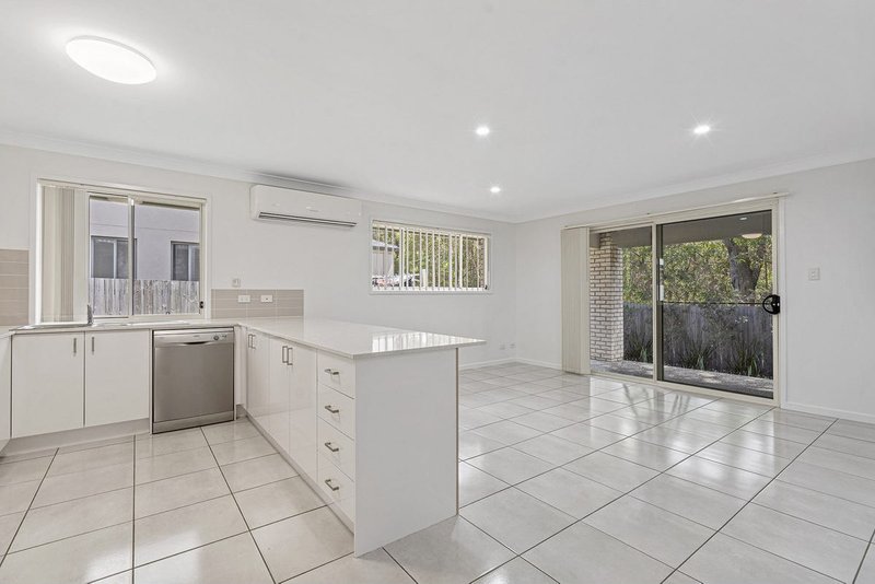 Photo - 24 Jotownn Drive, Coomera QLD 4209 - Image 4