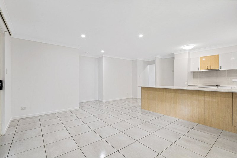 Photo - 24 Jotownn Drive, Coomera QLD 4209 - Image 5