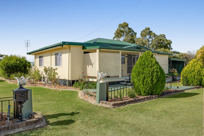 Photo - 24 Kates Street, Clifton QLD 4361 - Image 2