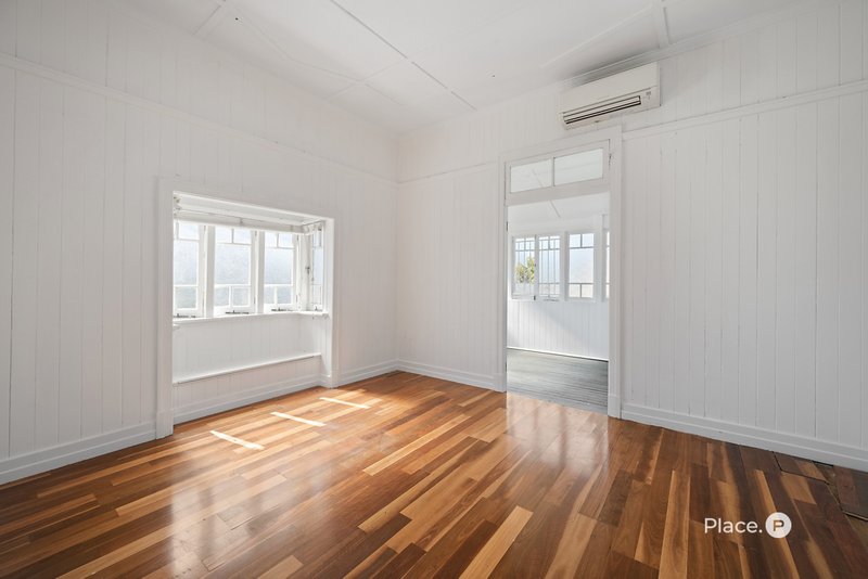 Photo - 24 Katoomba Avenue, Hawthorne QLD 4171 - Image 9