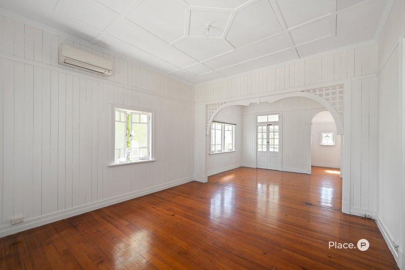 Photo - 24 Katoomba Avenue, Hawthorne QLD 4171 - Image 11