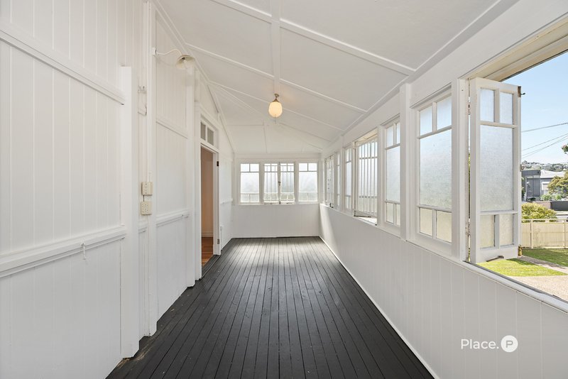 Photo - 24 Katoomba Avenue, Hawthorne QLD 4171 - Image 14