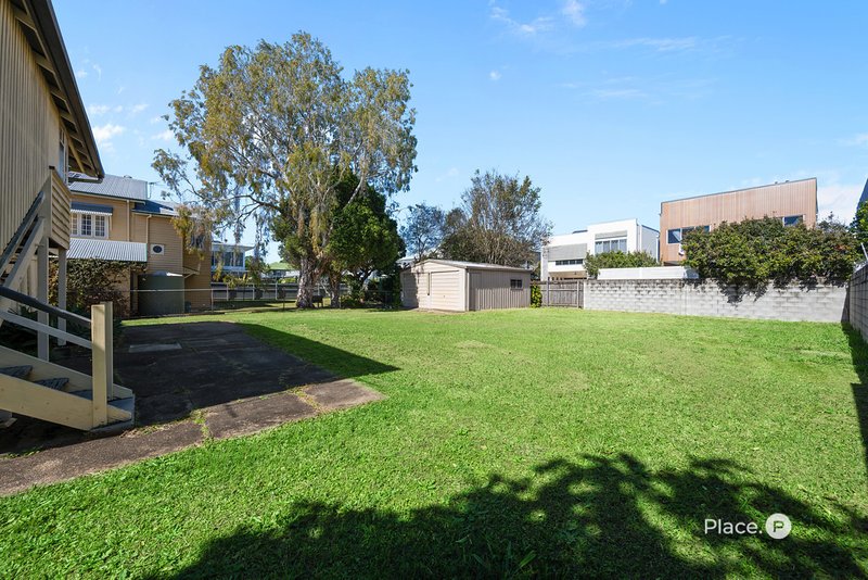 Photo - 24 Katoomba Avenue, Hawthorne QLD 4171 - Image 19