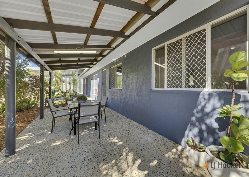 Photo - 24 Keating Street, Tannum Sands QLD 4680 - Image 2