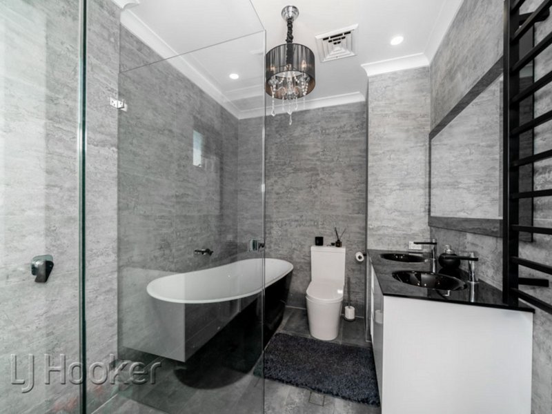 Photo - 24 Kensington Street, East Perth WA 6004 - Image 16