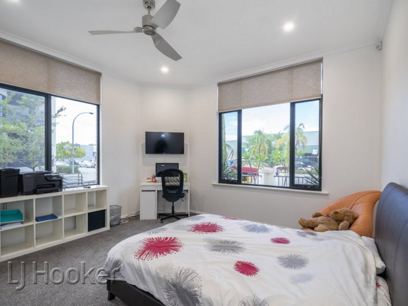 Photo - 24 Kensington Street, East Perth WA 6004 - Image 21