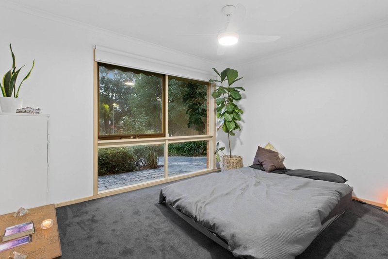 Photo - 24 Kerry Street, Langwarrin VIC 3910 - Image 13