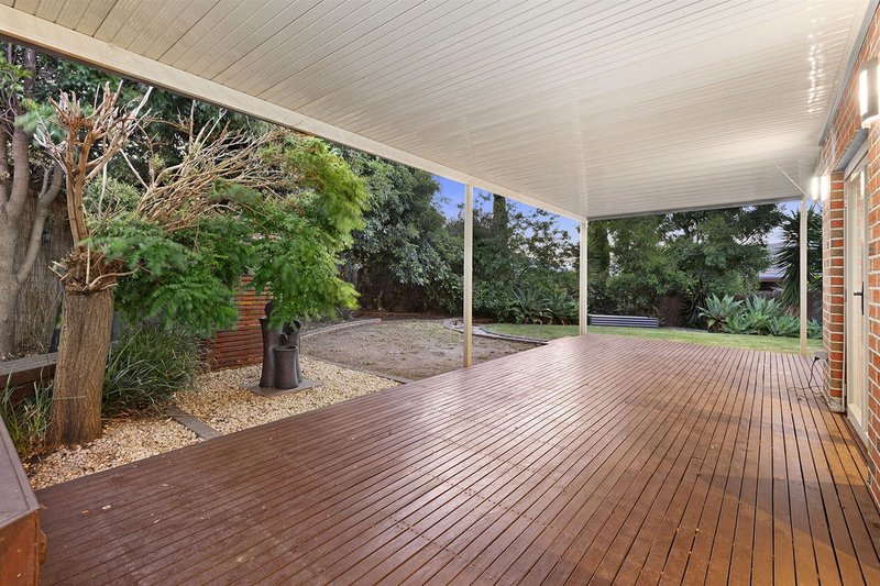 Photo - 24 Kilcatten Rise, Rowville VIC 3178 - Image 12