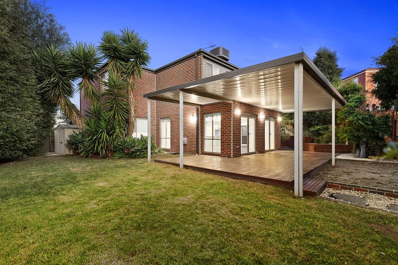 Photo - 24 Kilcatten Rise, Rowville VIC 3178 - Image 13