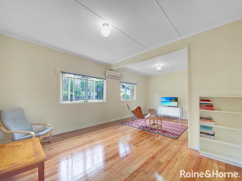 Photo - 24 Killarney Avenue, Darra QLD 4076 - Image 4