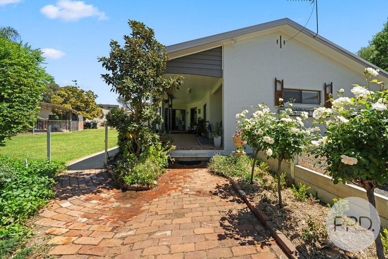 24 Kingsford Smith Road, Boorooma NSW 2650