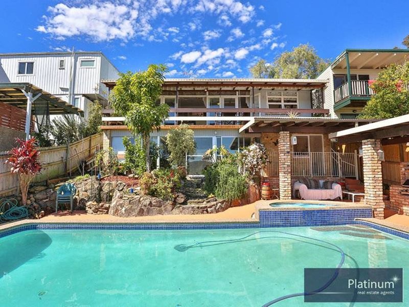 Photo - 24 Kirkstone Road, Wheeler Heights NSW 2097 - Image 3