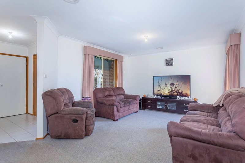 Photo - 24 Kneebone Street, Bonython ACT 2905 - Image 2