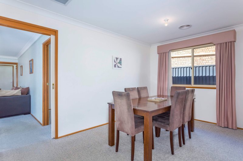 Photo - 24 Kneebone Street, Bonython ACT 2905 - Image 10