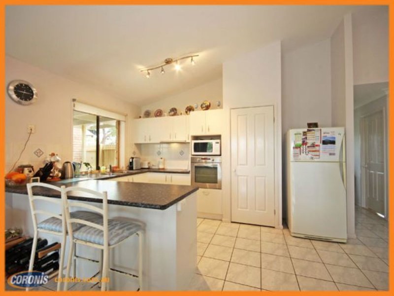 Photo - 24 Knox Street, North Lakes QLD 4509 - Image 3