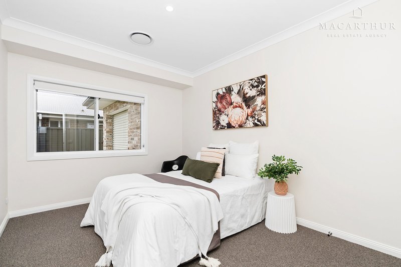 Photo - 24 Lacebark Drive, Forest Hill NSW 2651 - Image 21