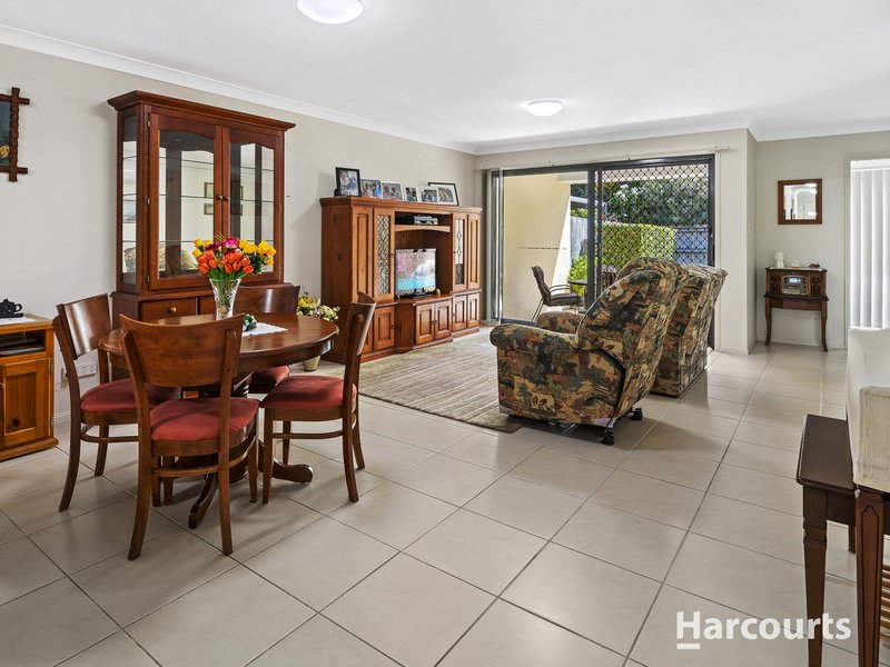 Photo - 2/4 Lady Bowen Parade, Rothwell QLD 4022 - Image 8