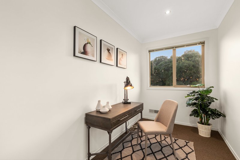 Photo - 2/4 Lancaster Street, Ashburton VIC 3147 - Image 9